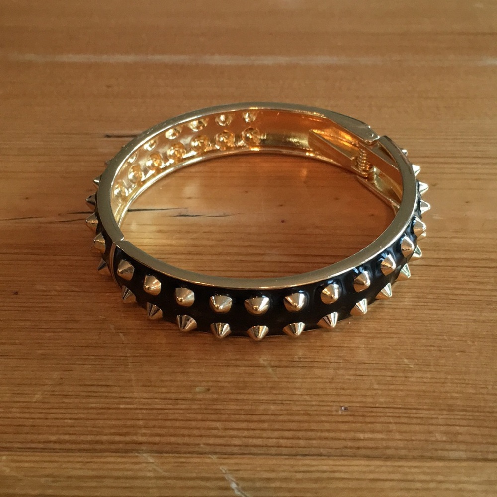 Costume bracelet